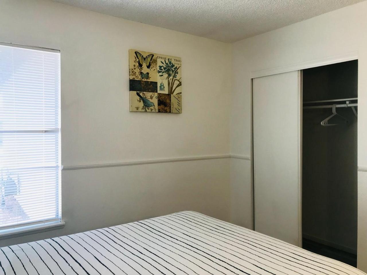 Super 1 Bedroom, Share Bathroom, Kitchen -2 *